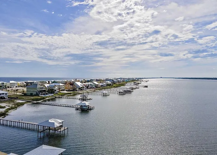Over The Moon 5 Bedroom Lockout * Gulf Shores