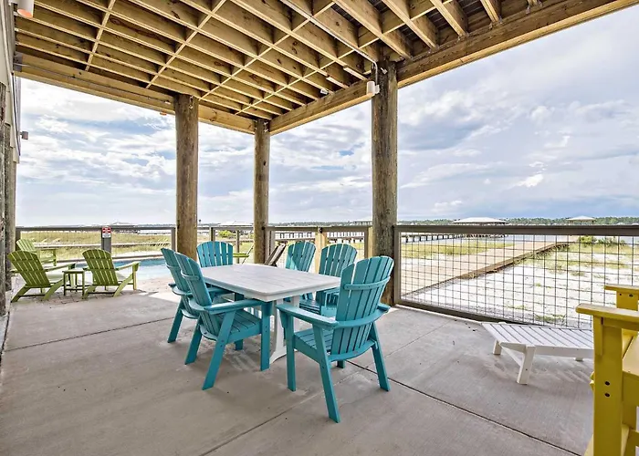Over The Moon 5 Bedroom Lockout Holiday home *
