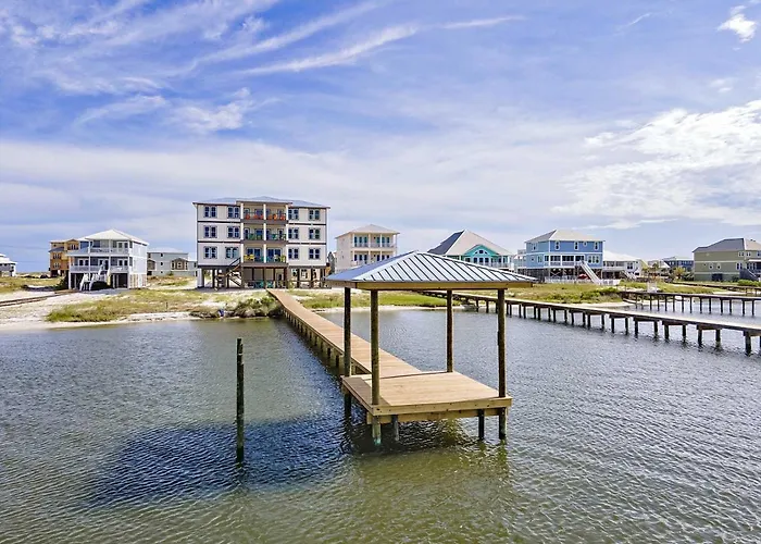 Over The Moon 5 Bedroom Lockout Holiday home Gulf Shores